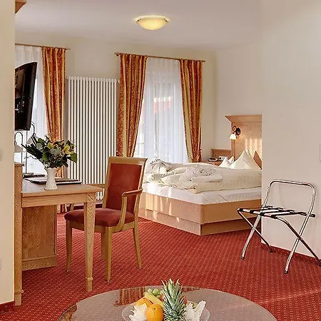 מלון Wellness Privathotel Post An Der Therme