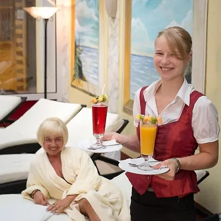 Wellness Privathotel Post An Der Therme Отель Баденвайлер