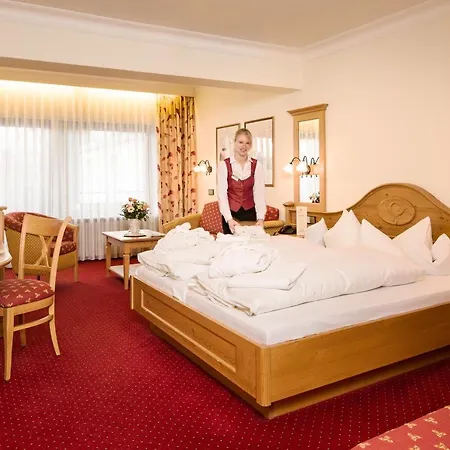 Wellness Privathotel Post An Der Therme Отель Баденвайлер